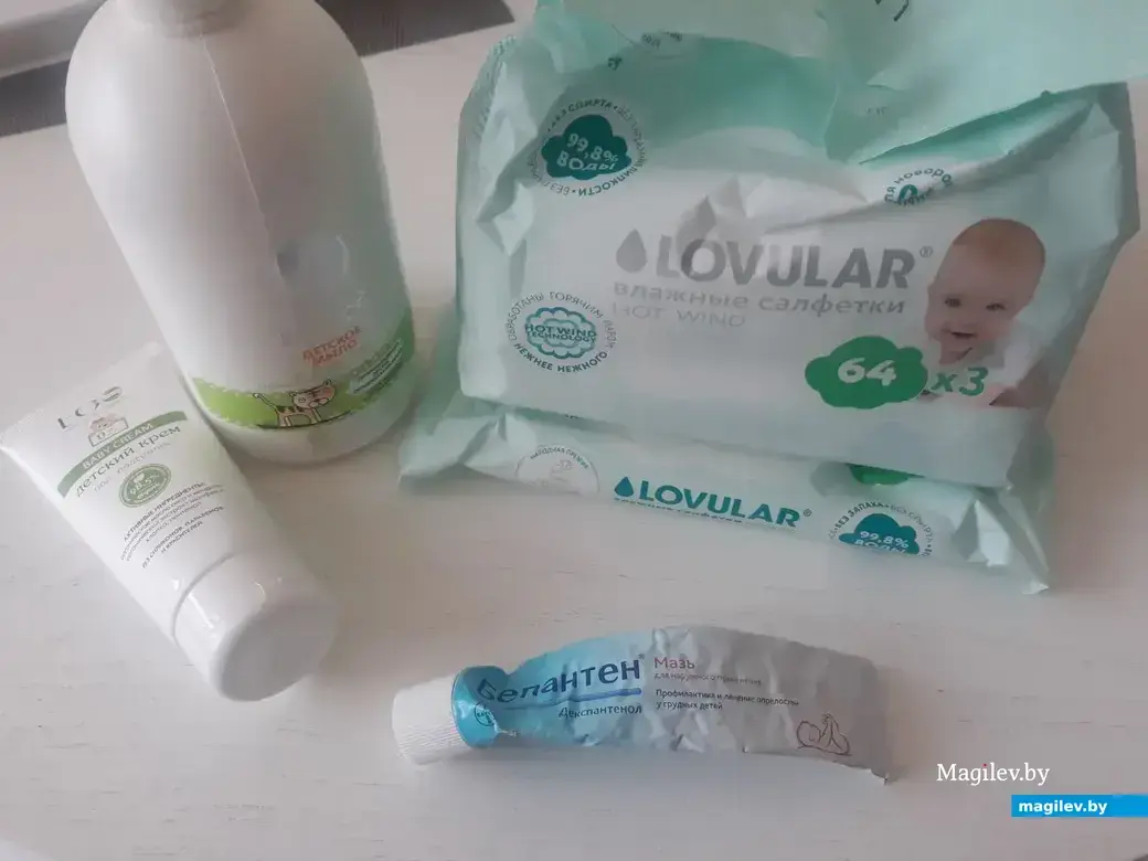 Часть необходимых для малыша мелочей. Фото автора.