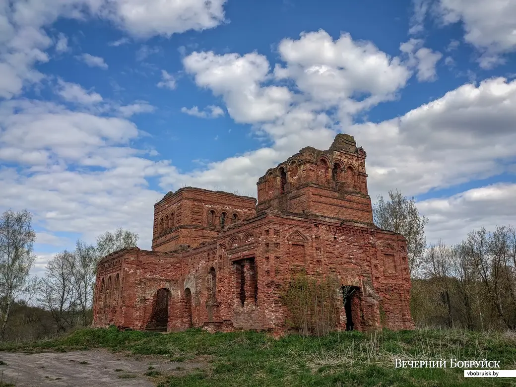 23.04.2023. Церковь 1913г., Н10307, Шарипы Малые, Ректянский сельский Совет, Горецкий район, Могилёвская область, Беларусь. Велосипедный поход «Тур де Стеклофф» по