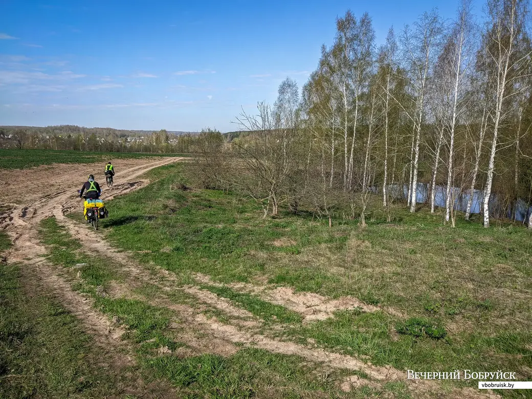 24.04.2023. Гатьковщина, Крапивенский сельский Совет, Оршанский район, Витебская область, Беларусь. Велосипедный поход «Тур де Стеклофф» по райцентрам Могилевской и
