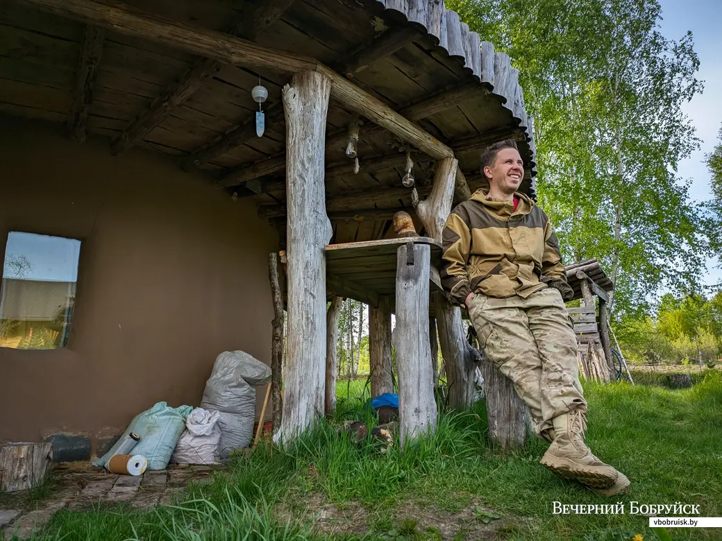 06.05.2023. Глиночурка, Центральная улица, Мирное, Буйновичский сельский Совет, Лельчицкий район, Гомельская область, Беларусь. Велопоход «К морю Геродота. На Припять за