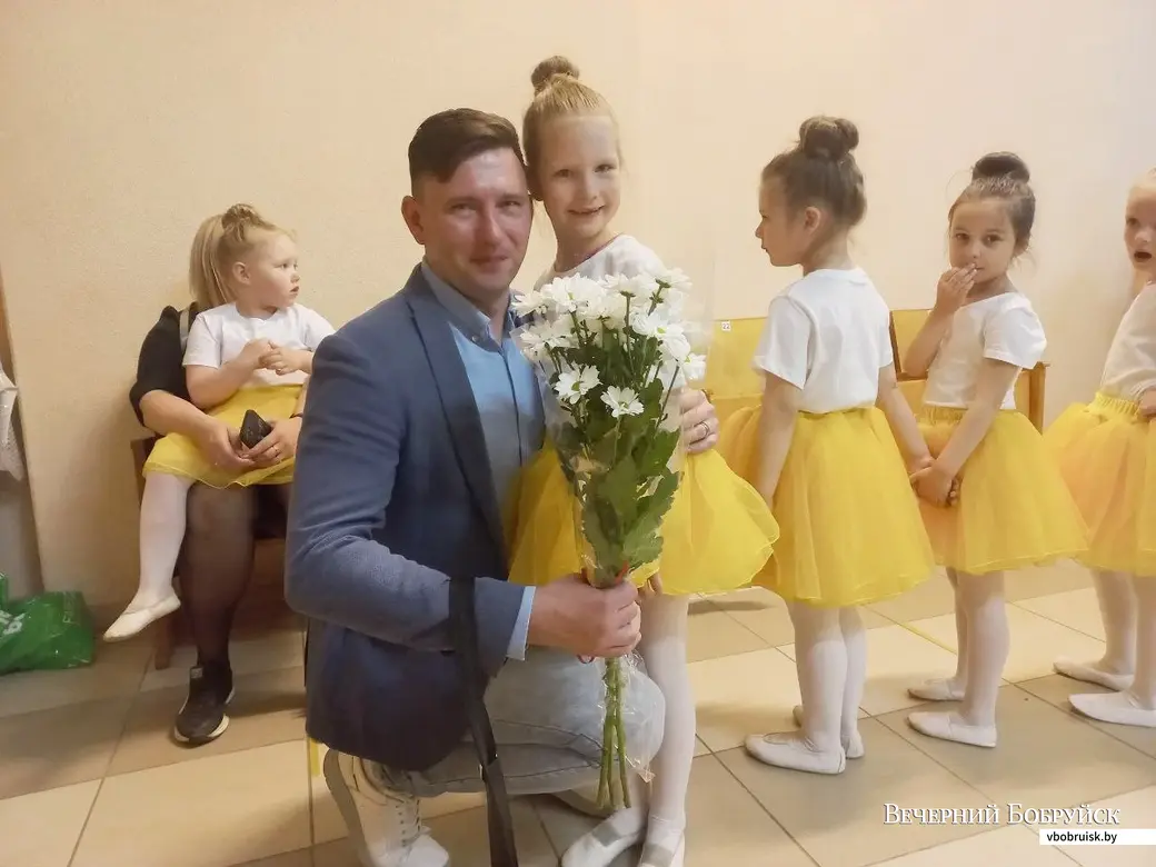 21.05.2023, Бобруйск. Отчетный концерт танцевальных студий «Лаборатория танца» и «Dance time». Сюрприз от папы для Вари Казусенок.