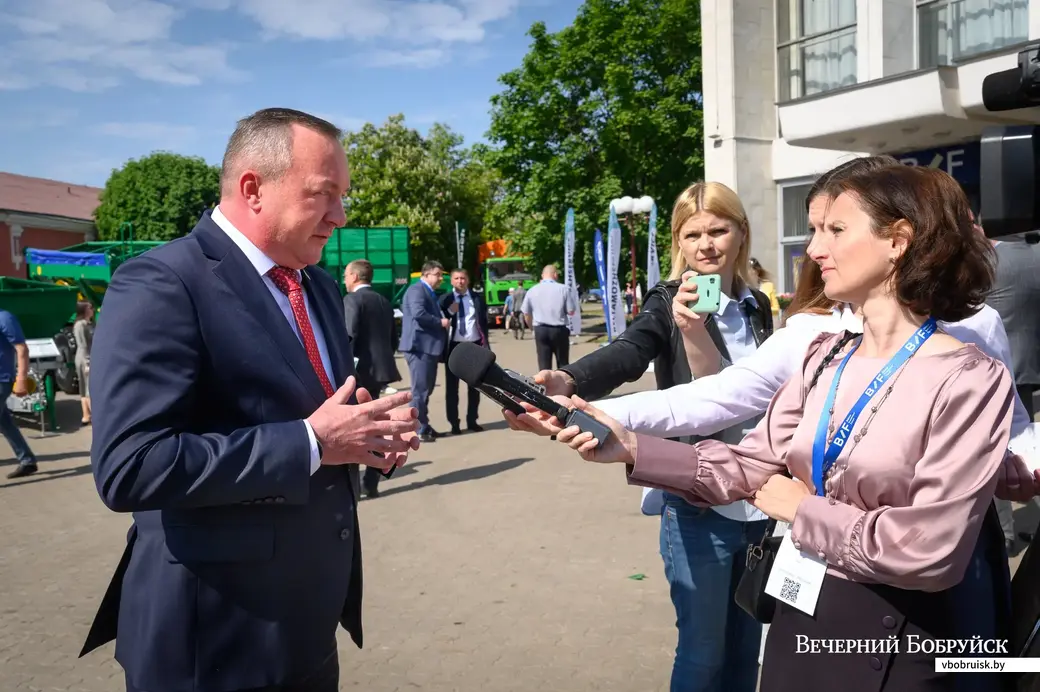 25.05.2023. Могилевский областной театр драмы и комедии им. В.И.Дунина-Марцинкевича. Помощник Президента Республики Беларусь, инспектор по Могилевской области Леонид