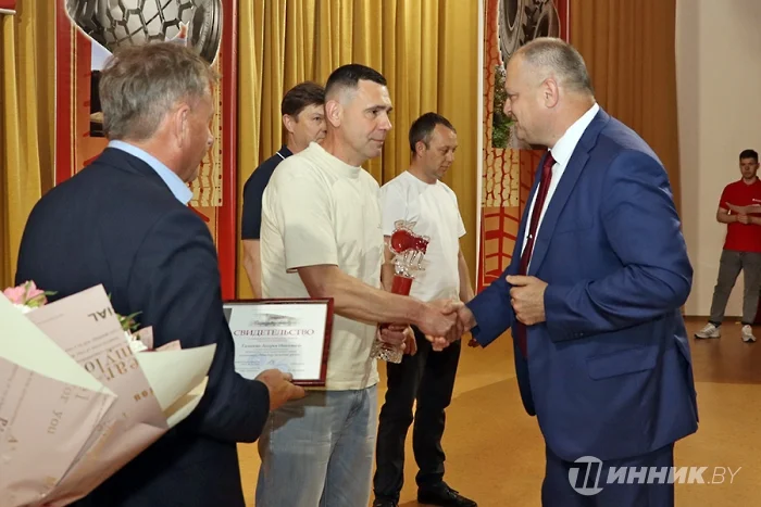 Бобруйских шинников поздравили с профессиональным праздником и наградили лучших