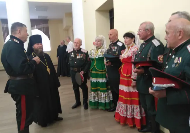 На праздновании 400-летия мужского монастыря в Орше выступил казачий ансамбль из Бобруйска