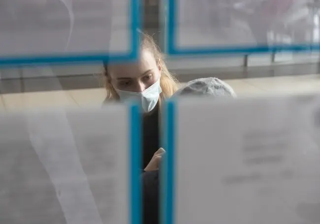 Что изменится с 1 октября: медработникам повысят зарплату, у белорусских туристов появится новые возможности для путешествий