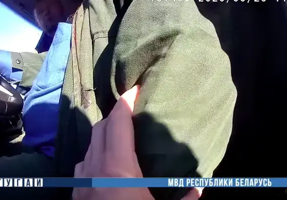 Как в Жлобинском районе спасали водителя, который потерял сознание за рулем. Видео