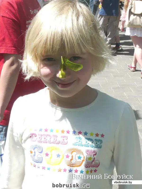 В городском сквере. Бобруйск, 7 июня 2010 года.