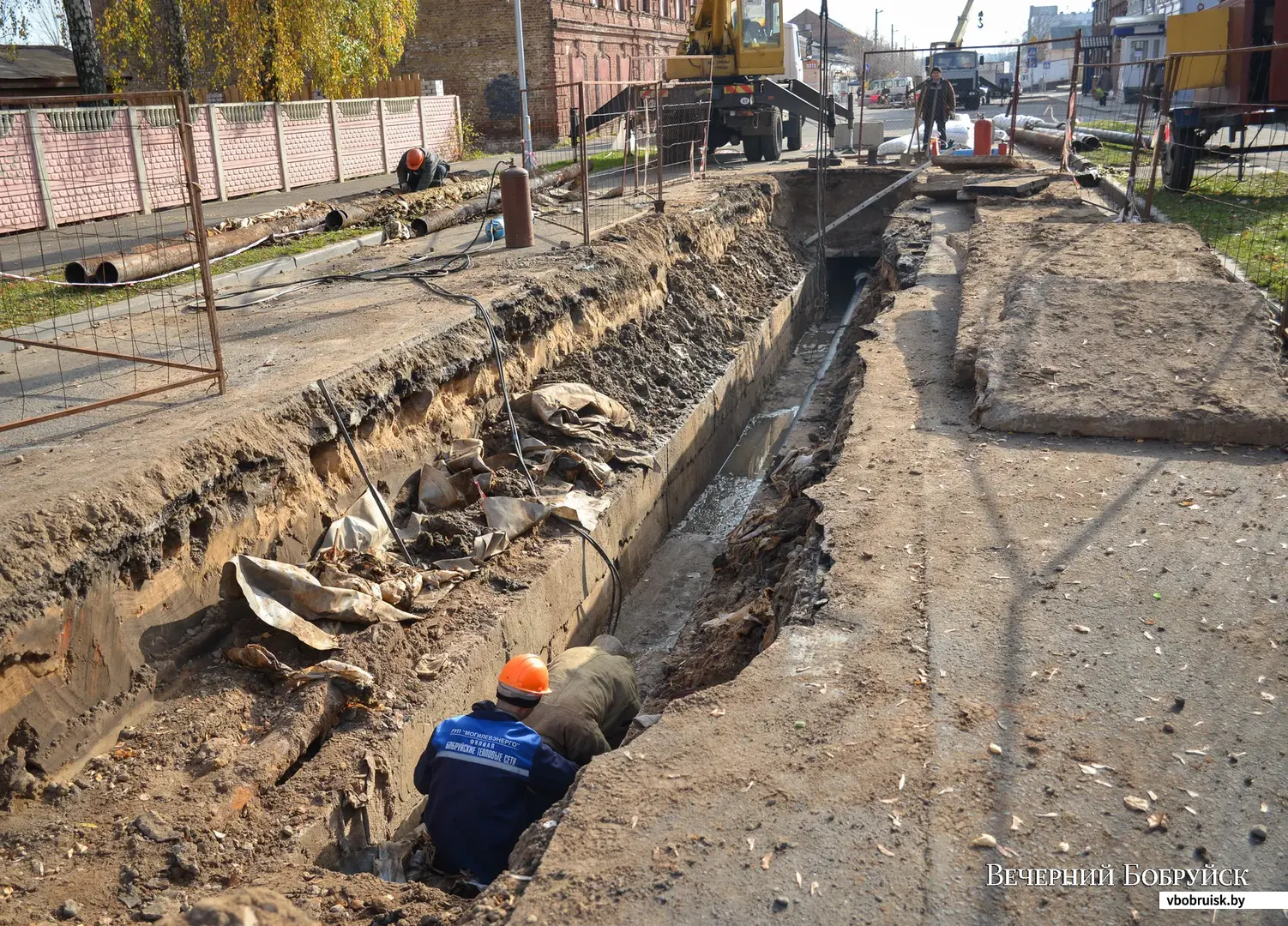 На улице Чонгарской ведутся ремонтные работы | bobruisk.ru