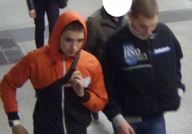 Минский ОВД на транспорте ищет подозреваемых в краже багажа из тамбура электрички Минск-Бобруйск
