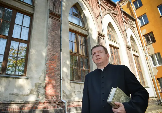 Ксёндз Андрэй Яркавец: «Нам застаецца толькі чакаць і маліцца»