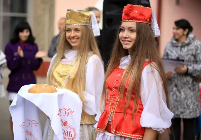 Бобруйская молодежь «пофестивалила» в «Чырвонай веже»