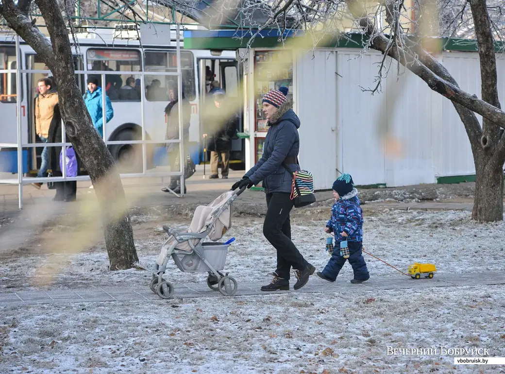 02.12.2014, Бобруйск.Будьте осторожны, на дорогах гололедица.