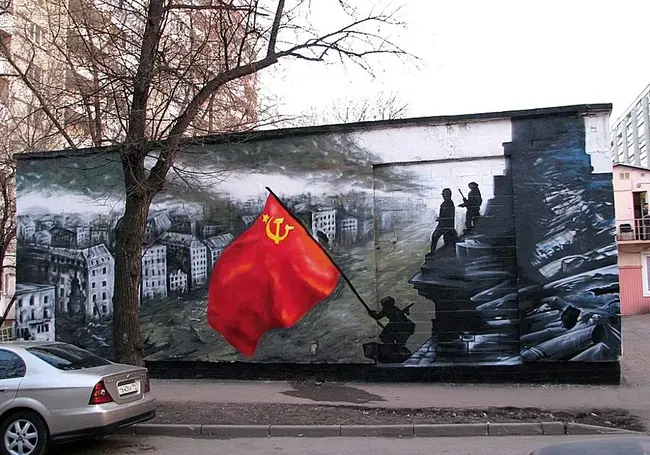 Будущие художники украсят стены домов патриотическими граффити