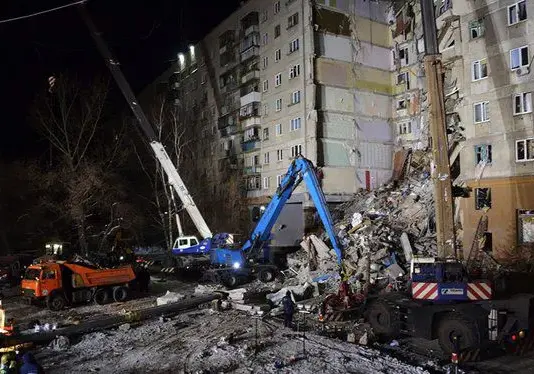 Число погибших при обрушении дома в Магнитогорске возросло до 37 человек