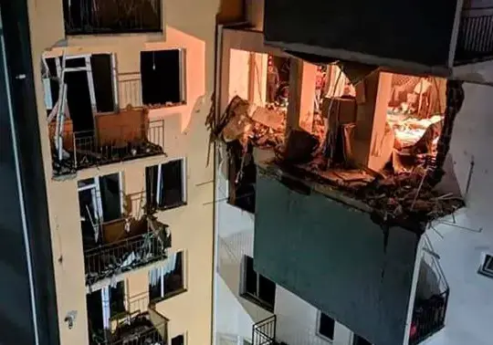 Из-за взрыва газа в многоэтажке в Тбилиси погибли 4 человека. Газовики говорили, все безопасно
