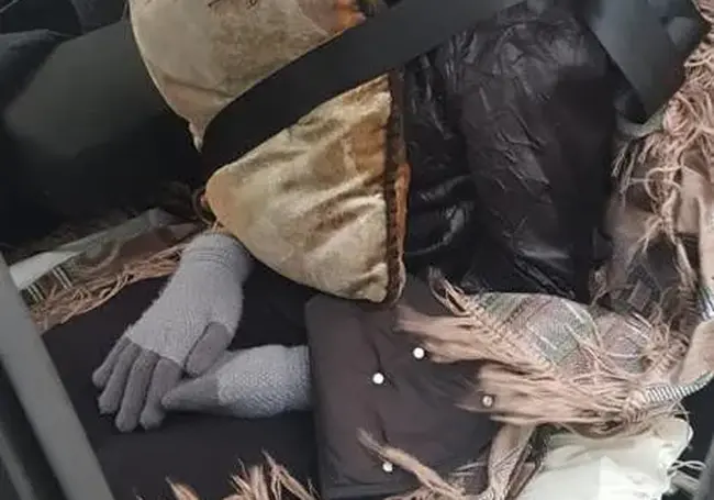 Мужчина пытался ввезти мертвую жену в Украину под видом живой