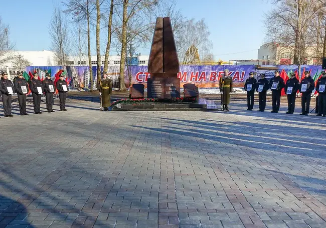 Бобруйская милиция отметила 100 лет: с открытием памятного знака и концертом (добавлены фото)
