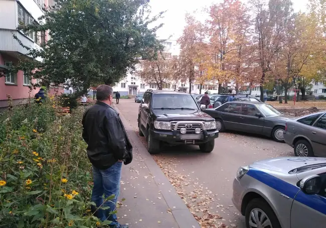 В Бобруйске во дворе сбили восьмилетнюю девочку