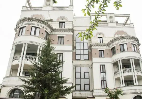 Опубликована декларация о доходах Зеленского: есть вилла в Италии