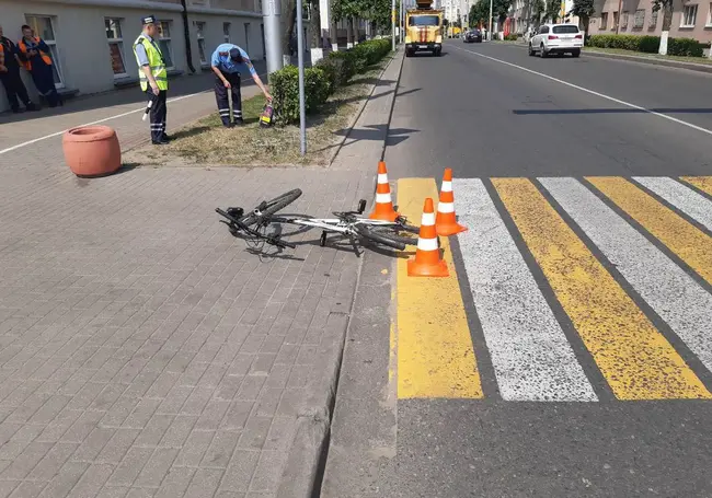 В Бобруйске под колесами автобуса пострадал ребенок