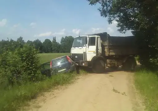 Под Браславом в лобовом ДТП с МАЗом пострадали маленькие дети