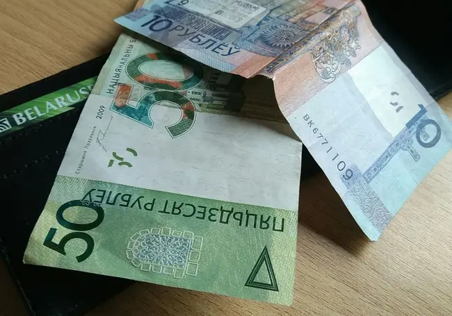 Власти будут повышать доверие белорусов к национальной валюте