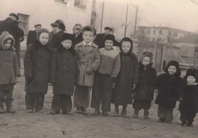 Возвращение  в Бобруйск 1950-х: дворы и игры нашего детства