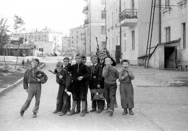 Возвращение  в Бобруйск 1950-х: похождения  городской шпаны