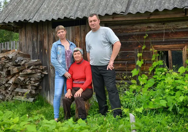 До 800 рублей в месяц. Как супруги из Бобруйска зарабатывают на грядках в деревне