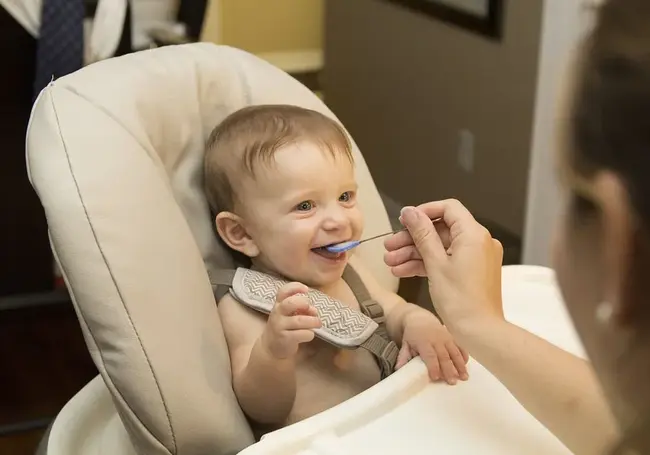 Как правильно кормить малыша? О смешанном и искусственном вскармливании
