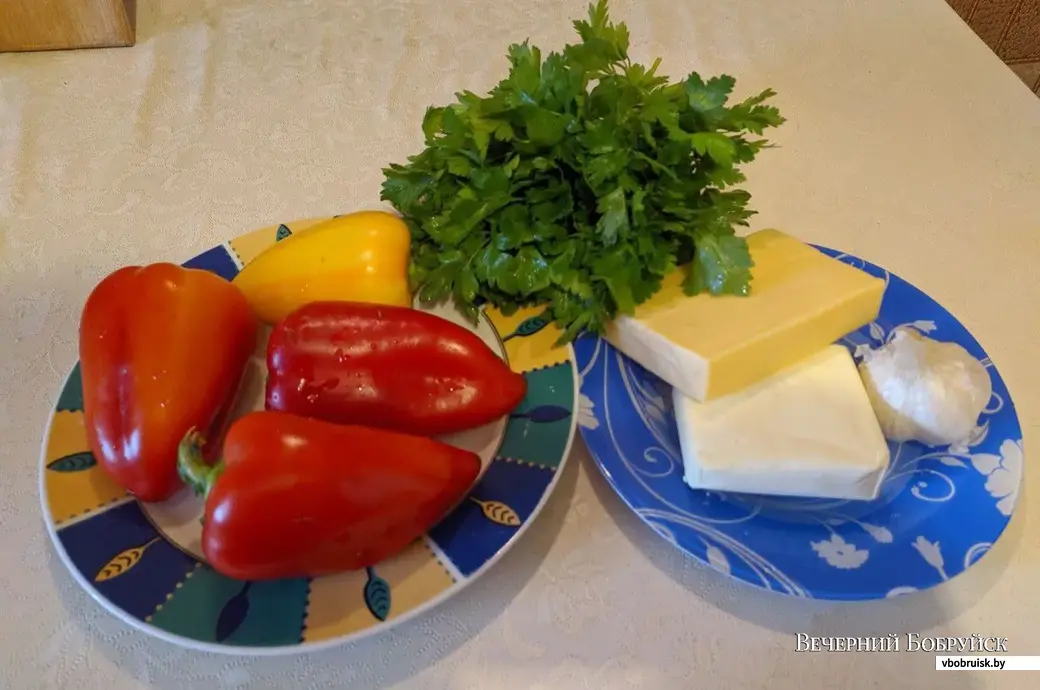 Перец, фаршированный сыром