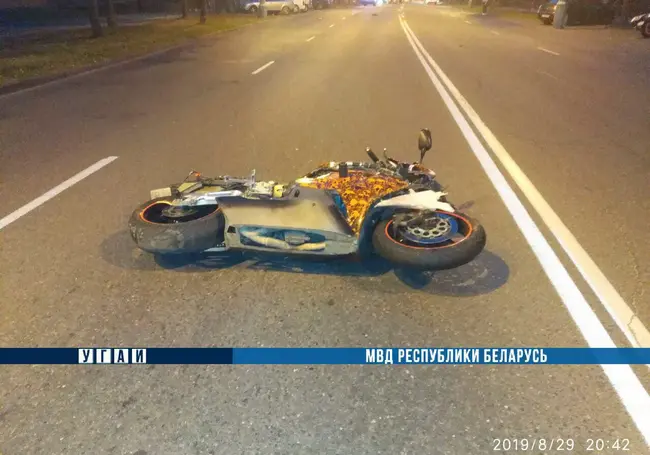 В центре Новополоцка насмерть разбился байкер: ему не уступила легковушка