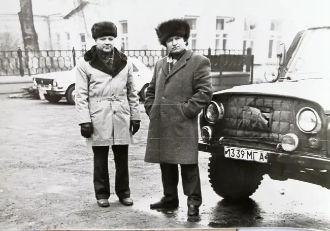 Шапка из крысы. Как менялись в 1980-х головные уборы работника Бобруйского райкома компартии