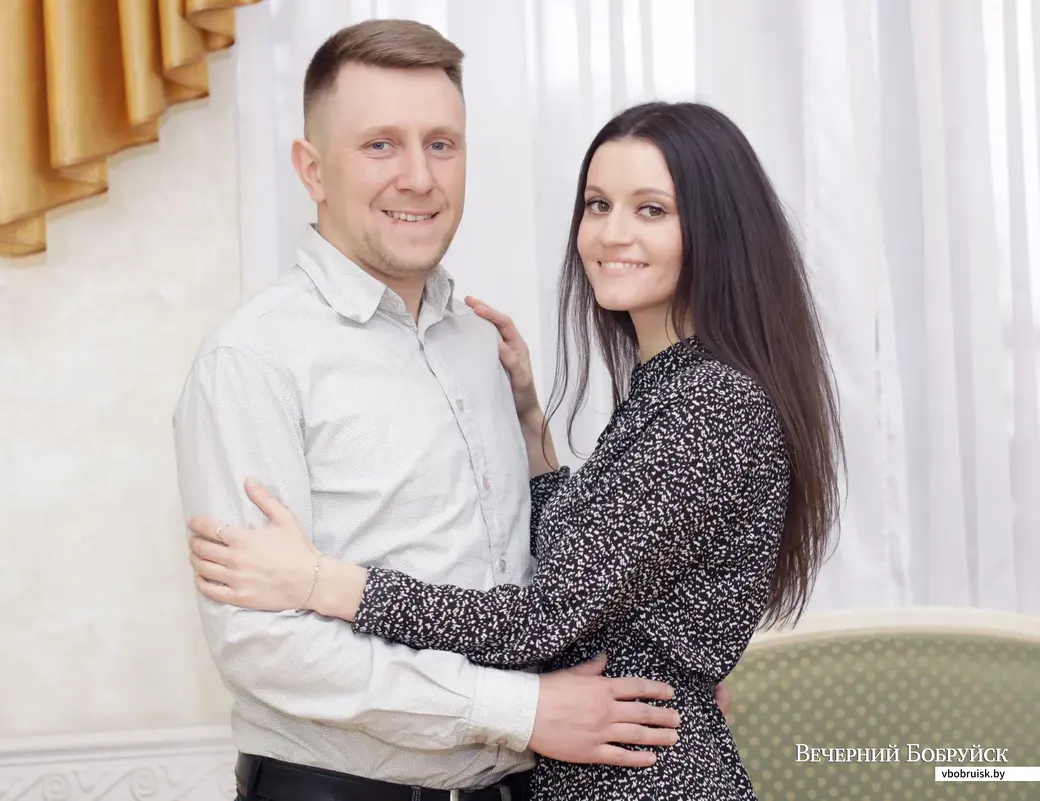 3 апреля Евгений Чумаков и Алина Холод стали мужем и женой.