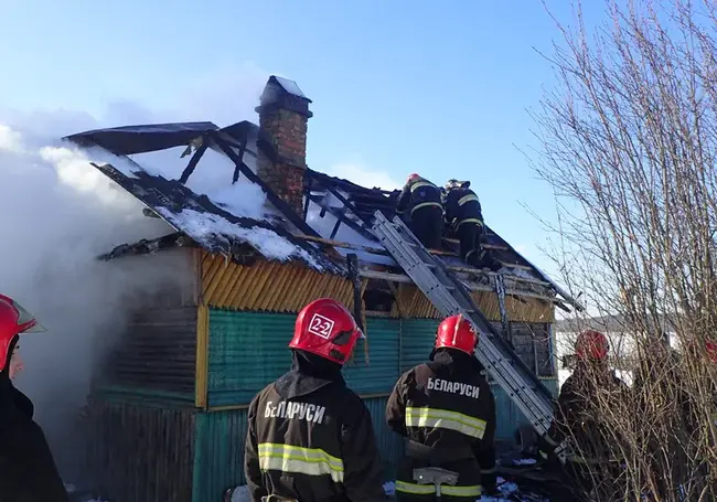 На пожаре в деревне Двор-Горбацевичи погибла пенсионерка