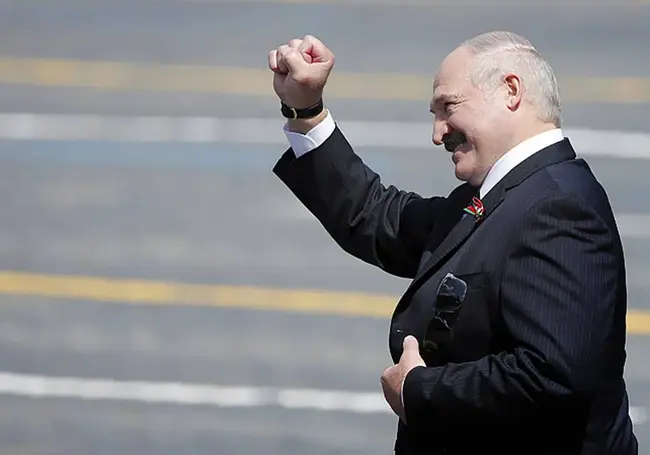 Лукашенко сообщил, что переболел COVID-19. Бессимптомно