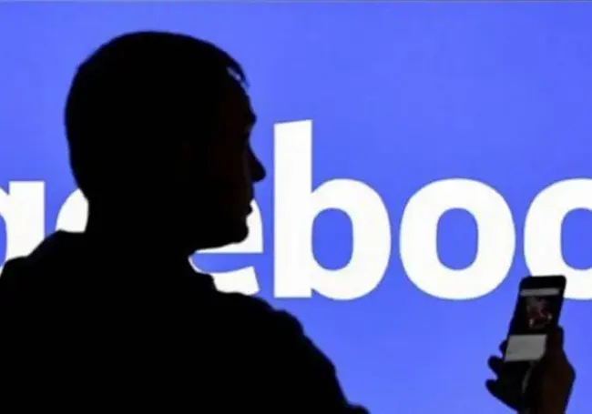 Facebook удалил 120 000 рекламных постов перед выборами в США