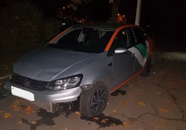Водитель каршерингового авто в Гомеле сбил на тротуаре двух пешеходов