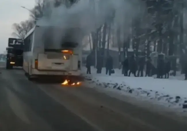 В Жлобине горел пассажирский автобус