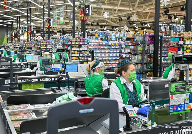 Работников меньше, зарплата ниже, магазины теряют оборот  – реалии Бобруйска по данным Белстата