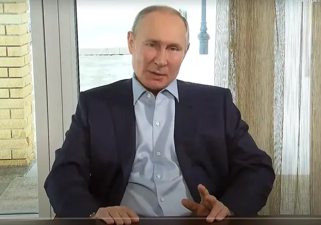 Путин заявляет, что дворец в Геленджике не принадлежит ни ему, ни его близким: «Скучно, девочки»