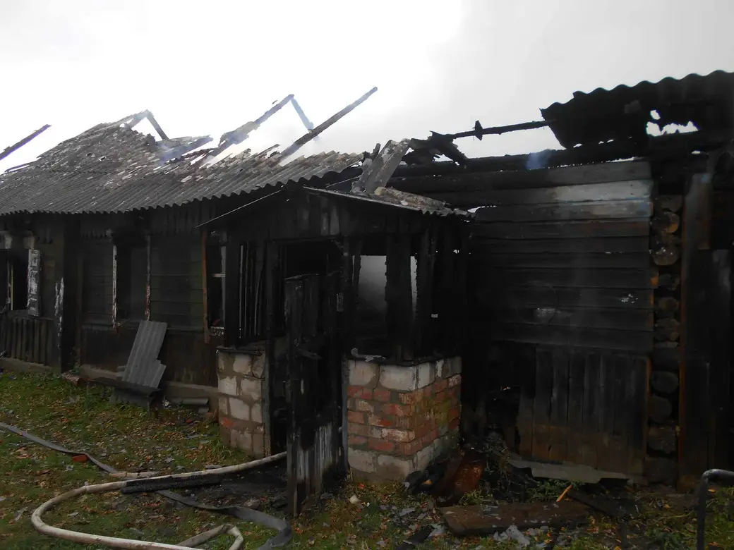 В деревне Ковали под Бобруйском на пожаре погиб человек | bobruisk.ru