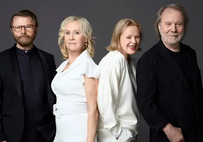 Новый альбом легендарной группы ABBA возглавил британский хит-парад