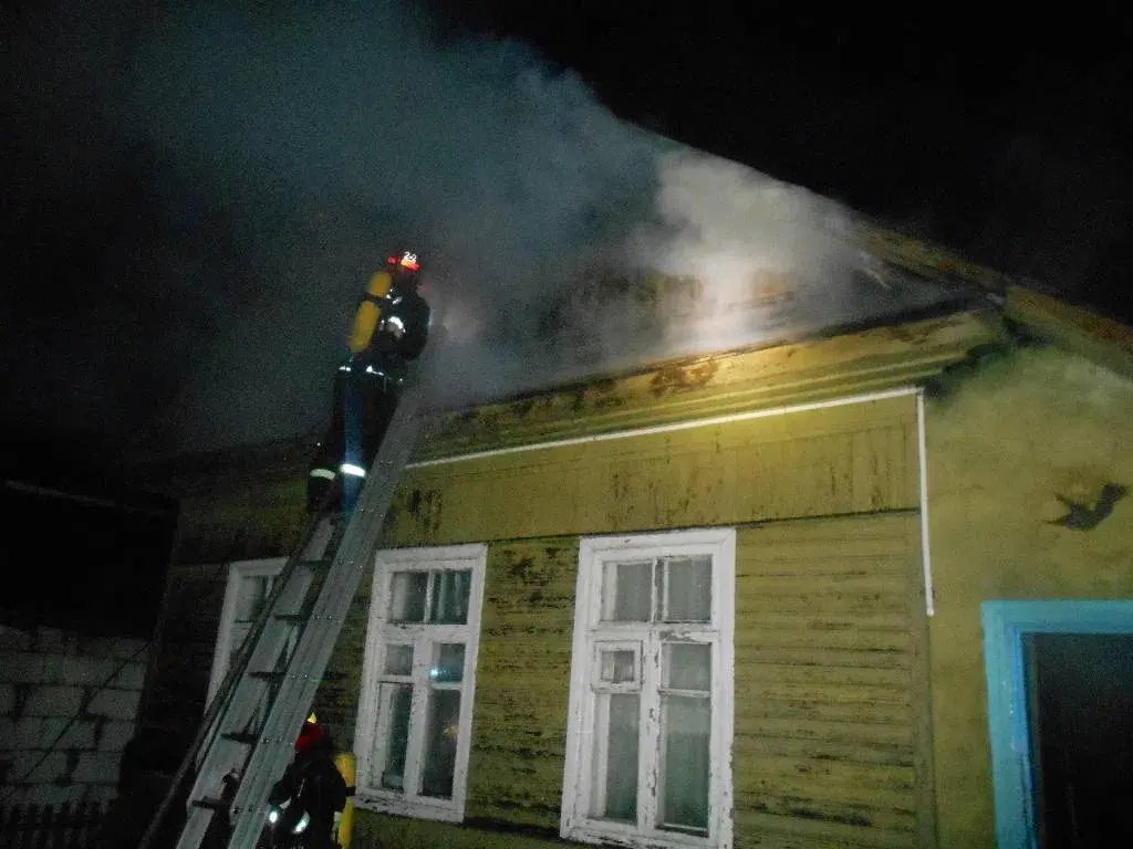 В Бобруйске ночью горели два дома. Видео | bobruisk.ru