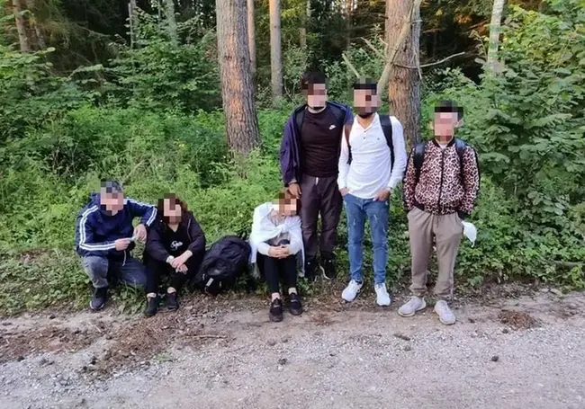 В Литве за сутки задержали 110 мигрантов, которые незаконно пересекли границу со стороны Беларуси