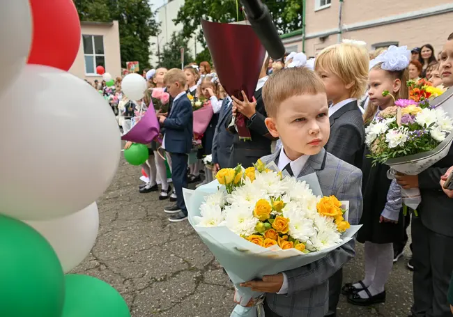 Как помочь первокласснику адаптироваться к школе? Отвечает психолог