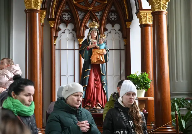 Набліжаецца Вялікдзень у каталікоў: расклад святочных імшаў