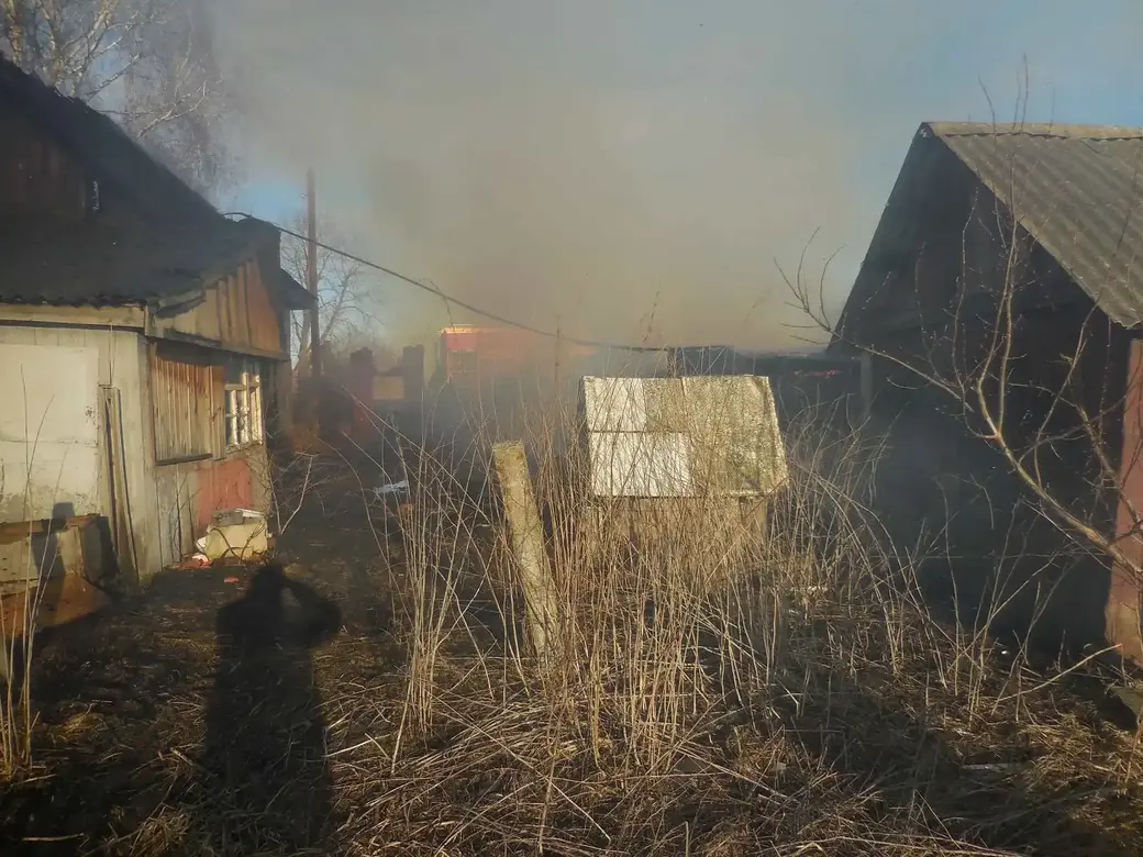 В Бобруйском районе горел дом – хозяев не было на месте | bobruisk.ru