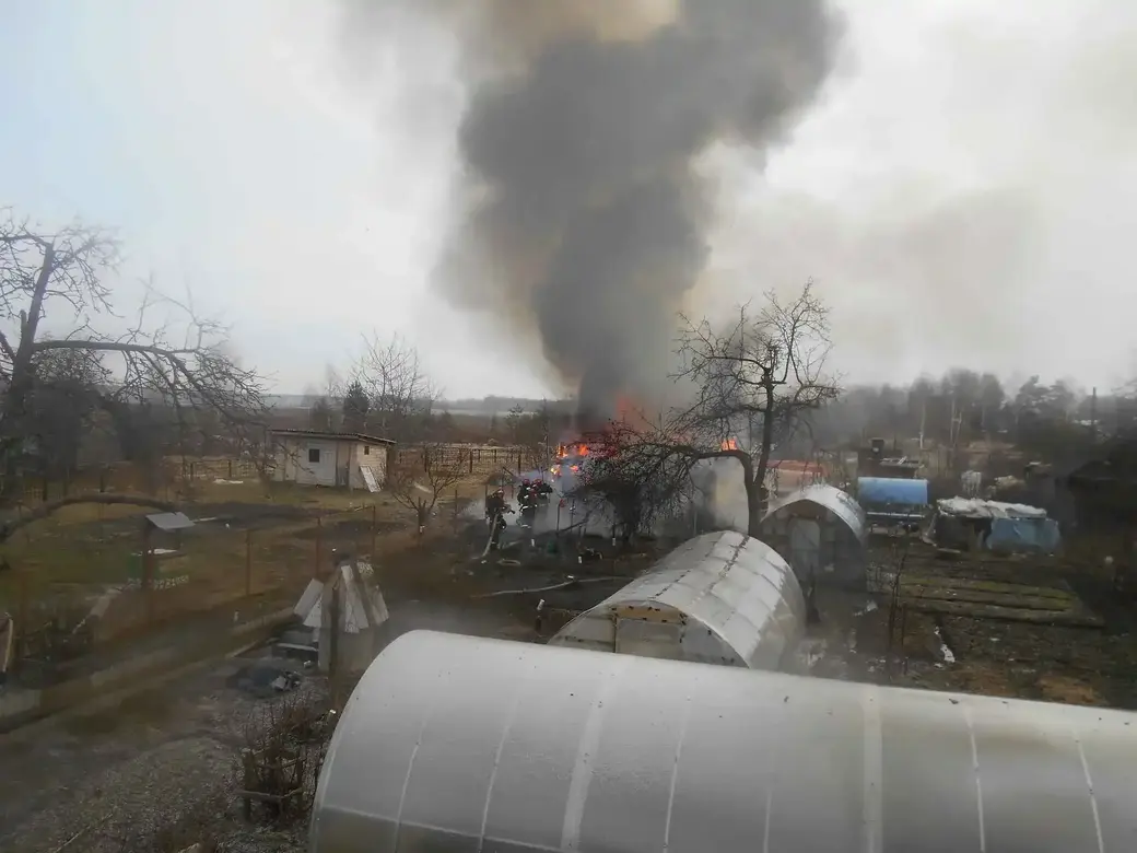 Дачный дом сгорел в Бобруйском районе | bobruisk.ru