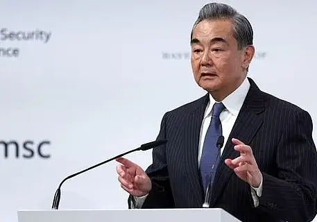 Китай заявил о подготовке мирной инициативы для Украины и России